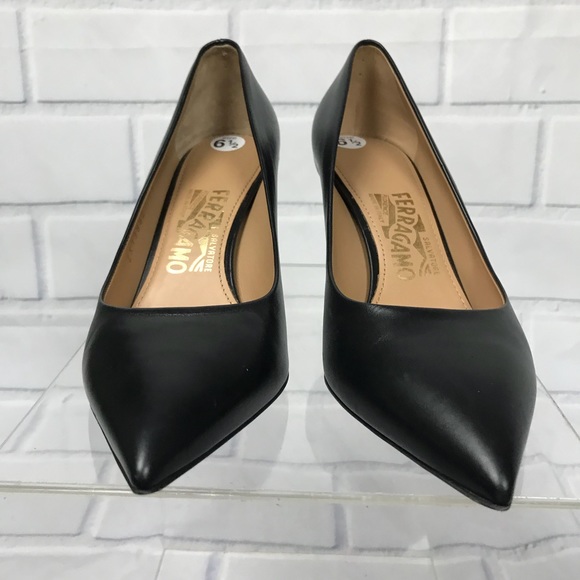 Salvatore Ferragamo Susi Black Leather Pumps 6.5 - Picture 3 of 8